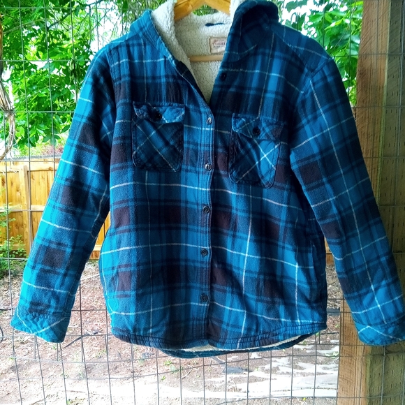 Boston Traders Sweater - Picture 7 of 7